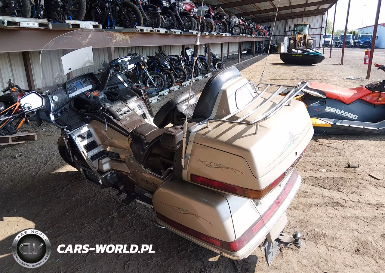 1989 Honda Gl1500 VIN:1HFSC2206KA100941 - 3