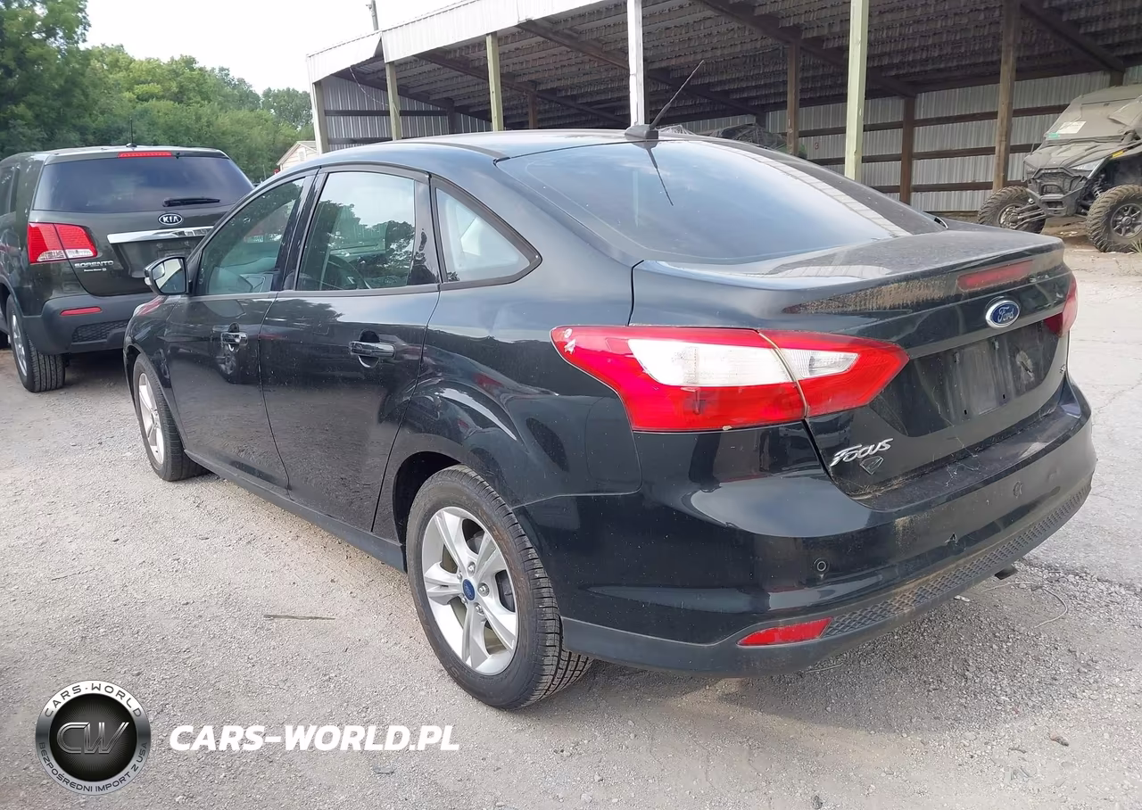 2013 Ford Focus Se VIN:1FADP3F27DL335290 - 3