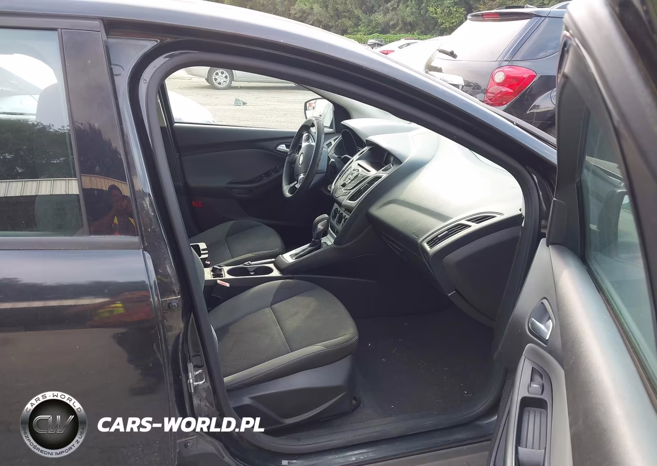 2013 Ford Focus Se VIN:1FADP3F27DL335290 - 5
