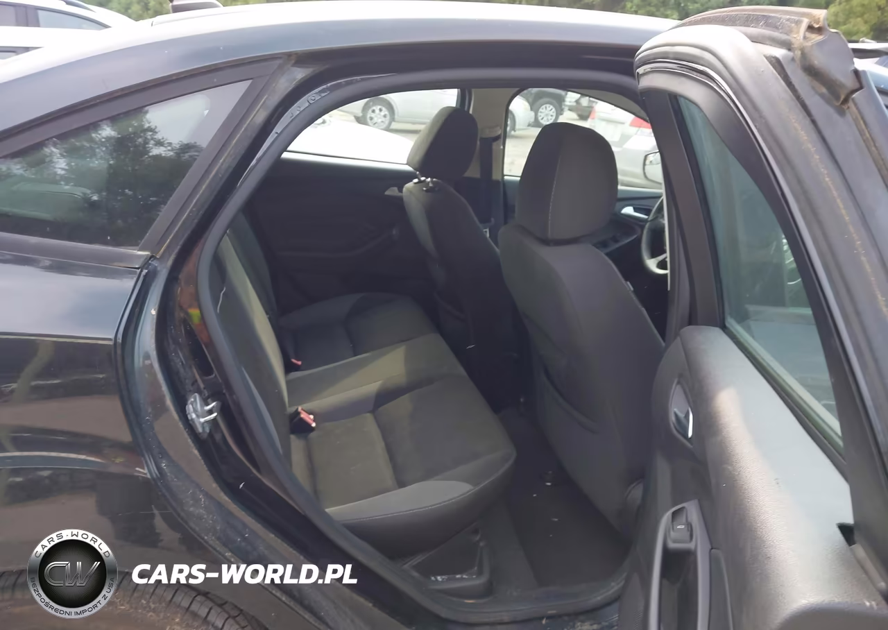 2013 Ford Focus Se VIN:1FADP3F27DL335290 - 8