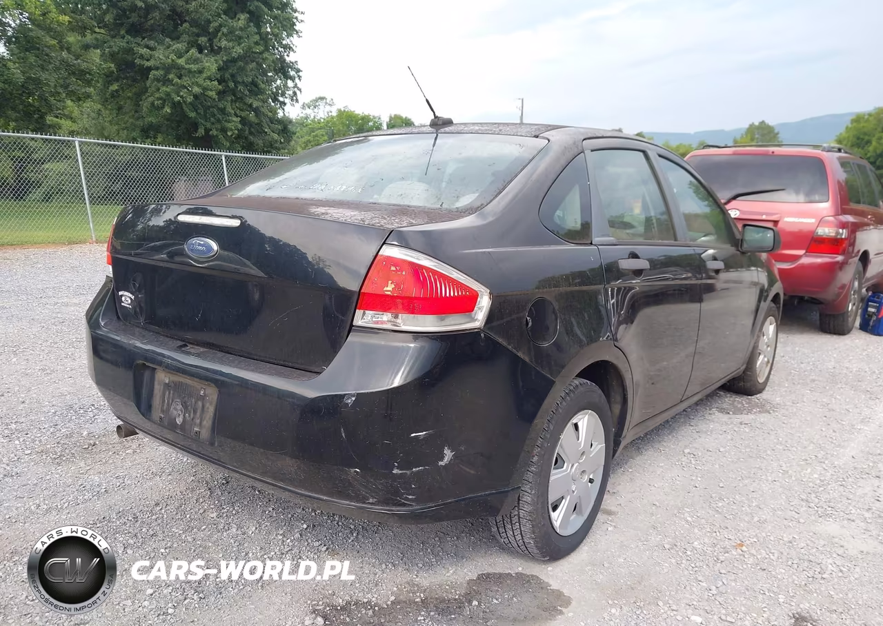 2010 Ford Focus S VIN:1FAHP3EN7AW140877 - 6