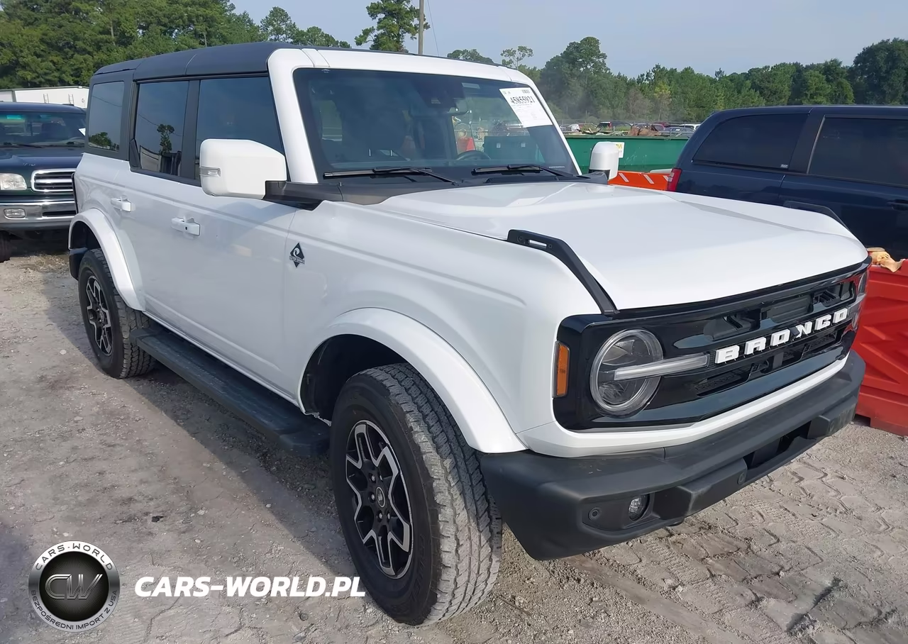 2024 Ford Bronco Outer Banks – zdjęcie 1 z 16