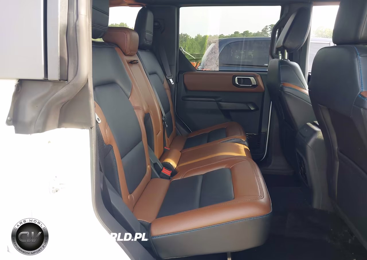 2024 Ford Bronco Outer Banks VIN:1FMDE8BH4RLA51996 - 8