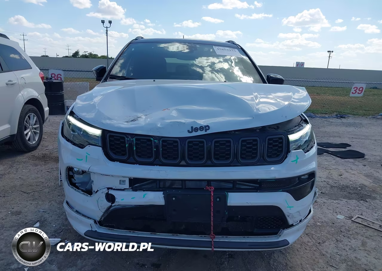 2025 Jeep Compass Limited 4X4 VIN:3C4NJDCNXST598489 - 12