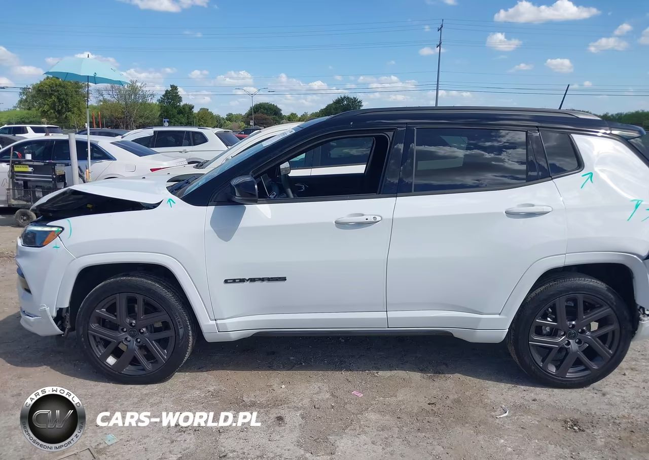 2025 Jeep Compass Limited 4X4 VIN:3C4NJDCNXST598489 - 14