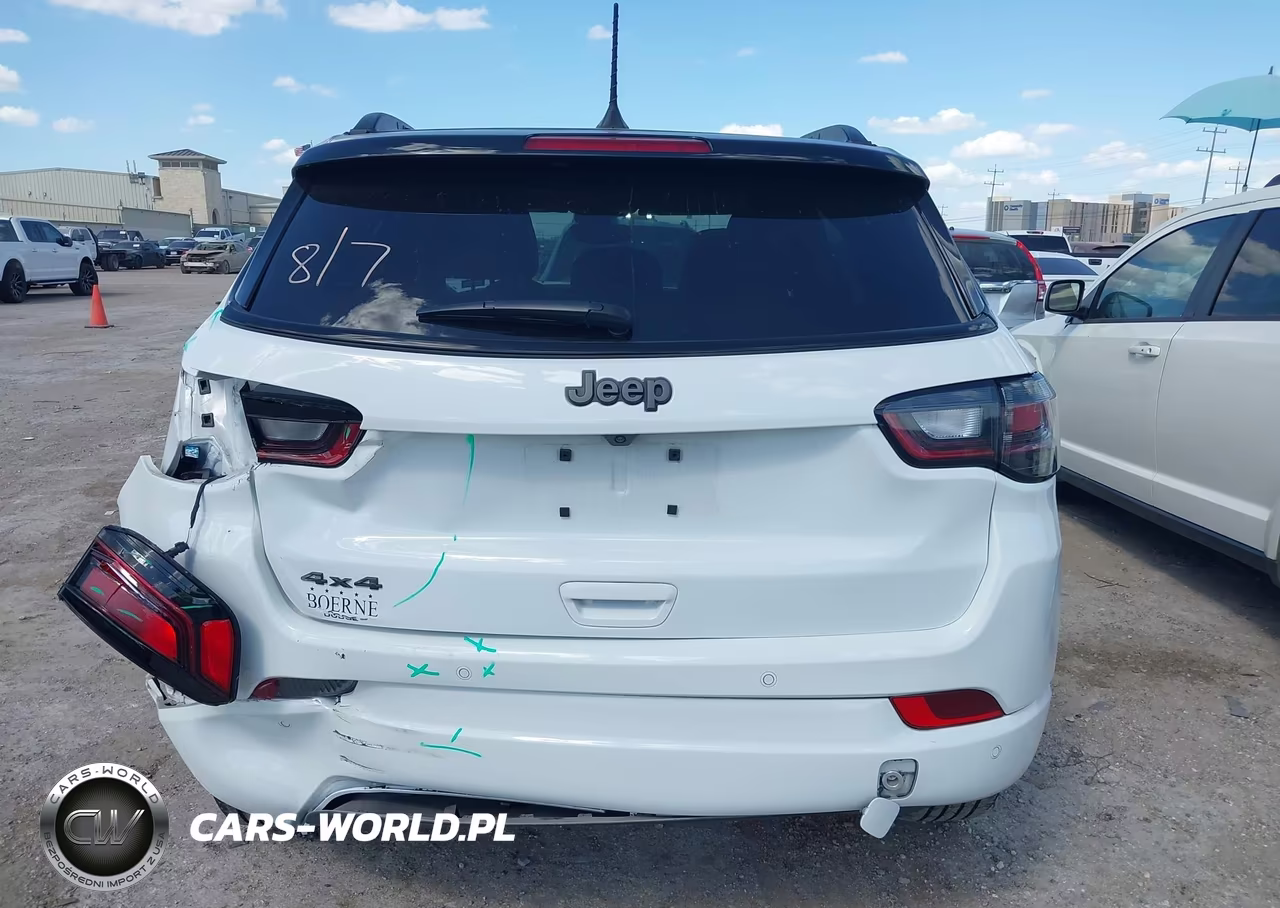 2025 Jeep Compass Limited 4X4 VIN:3C4NJDCNXST598489 - 16