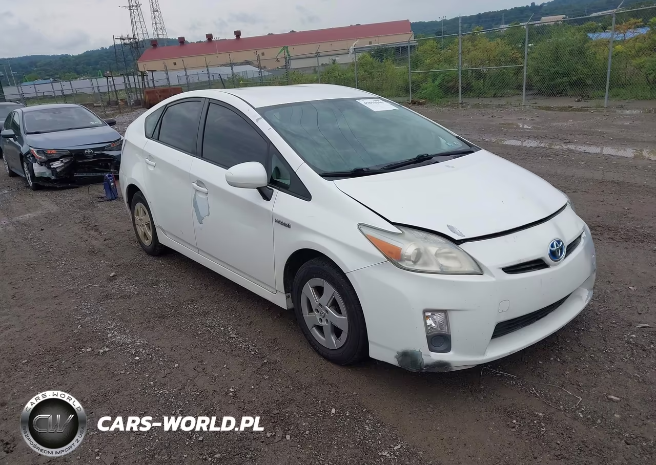 2011 Toyota Prius Two – zdjęcie 1 z 17