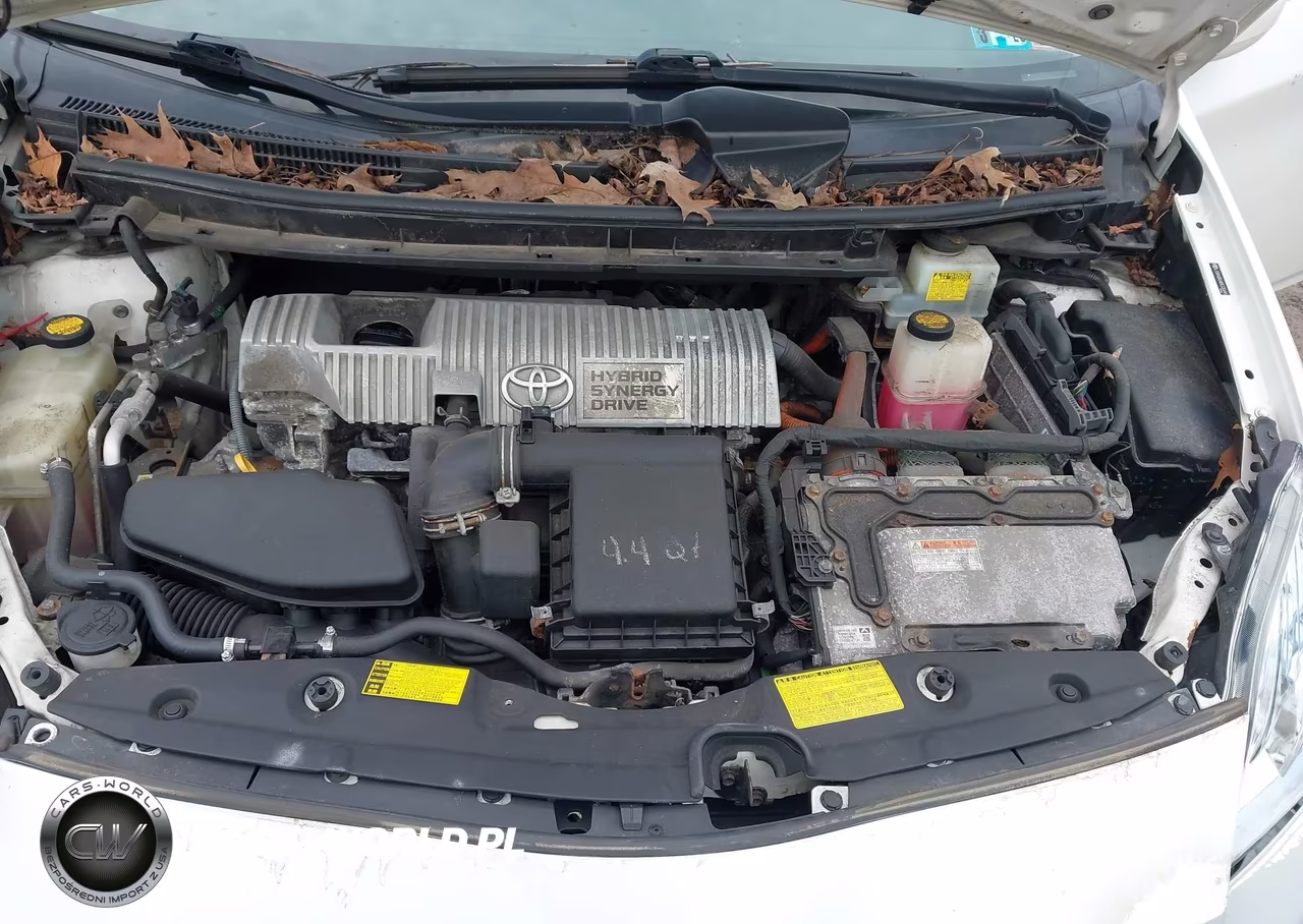 2011 Toyota Prius Two VIN:JTDKN3DU4B5330495 - 10