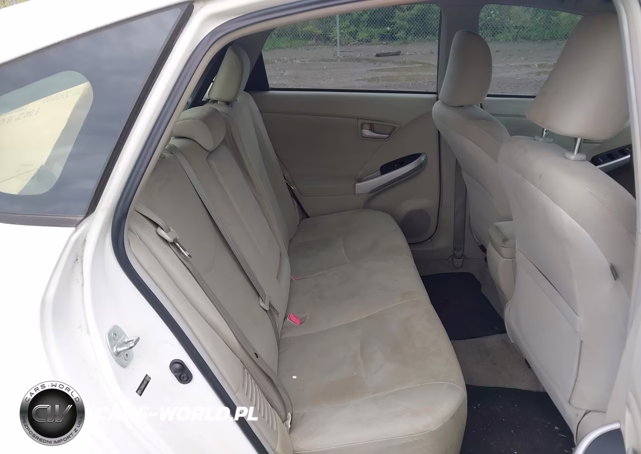 2011 Toyota Prius Two VIN:JTDKN3DU4B5330495 - 8