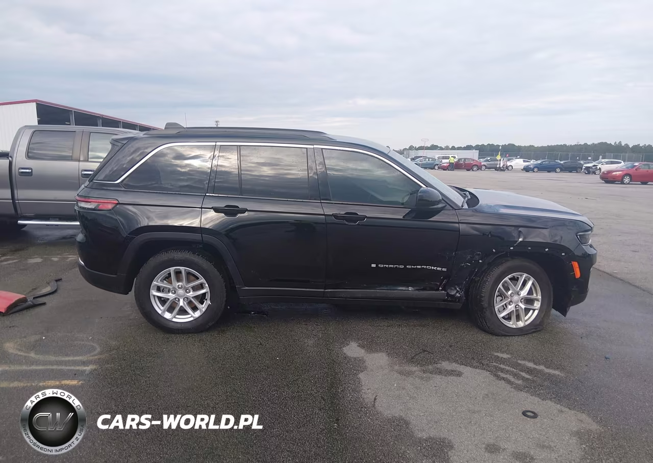 2026 Jeep Grand Cherokee Laredo 4X2 VIN:1C4RJGAG4TC279268 - 12