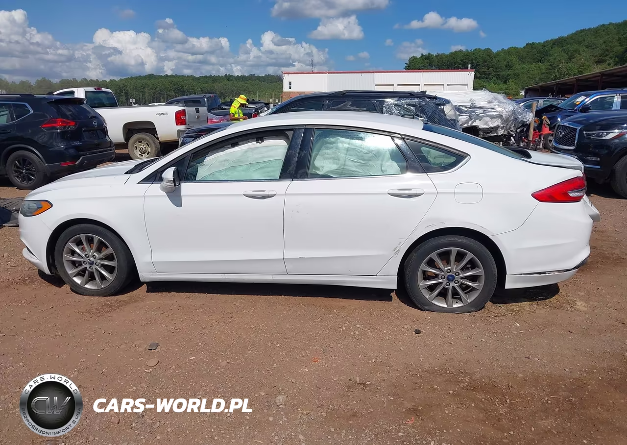 2017 Ford Fusion Se VIN:3FA6P0H75HR235499 - 13