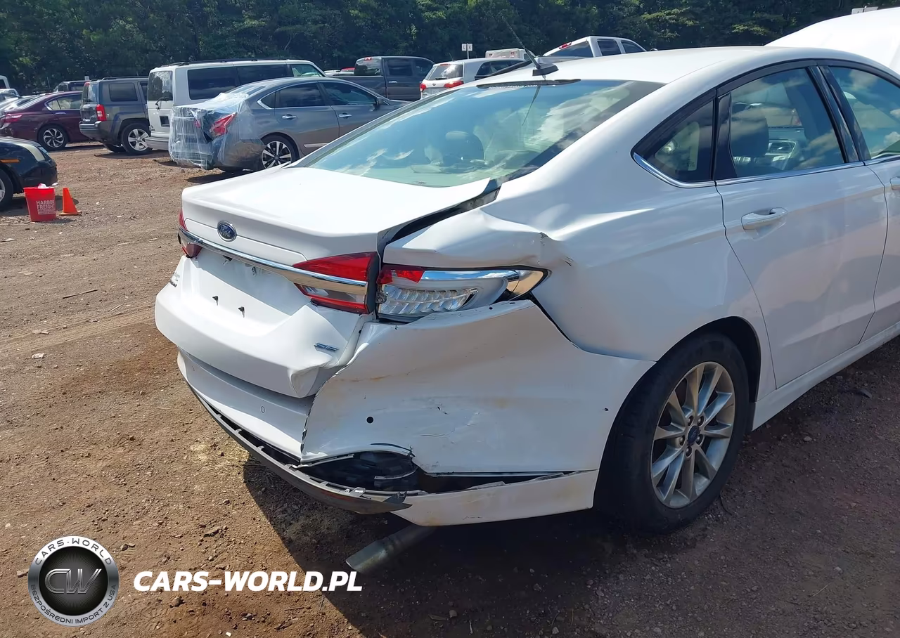 2017 Ford Fusion Se VIN:3FA6P0H75HR235499 - 6
