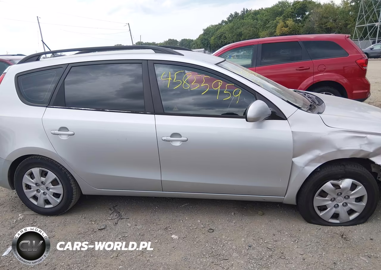 2010 Hyundai Elantra Touring Gls VIN:KMHDC8AE8AU064407 - 13