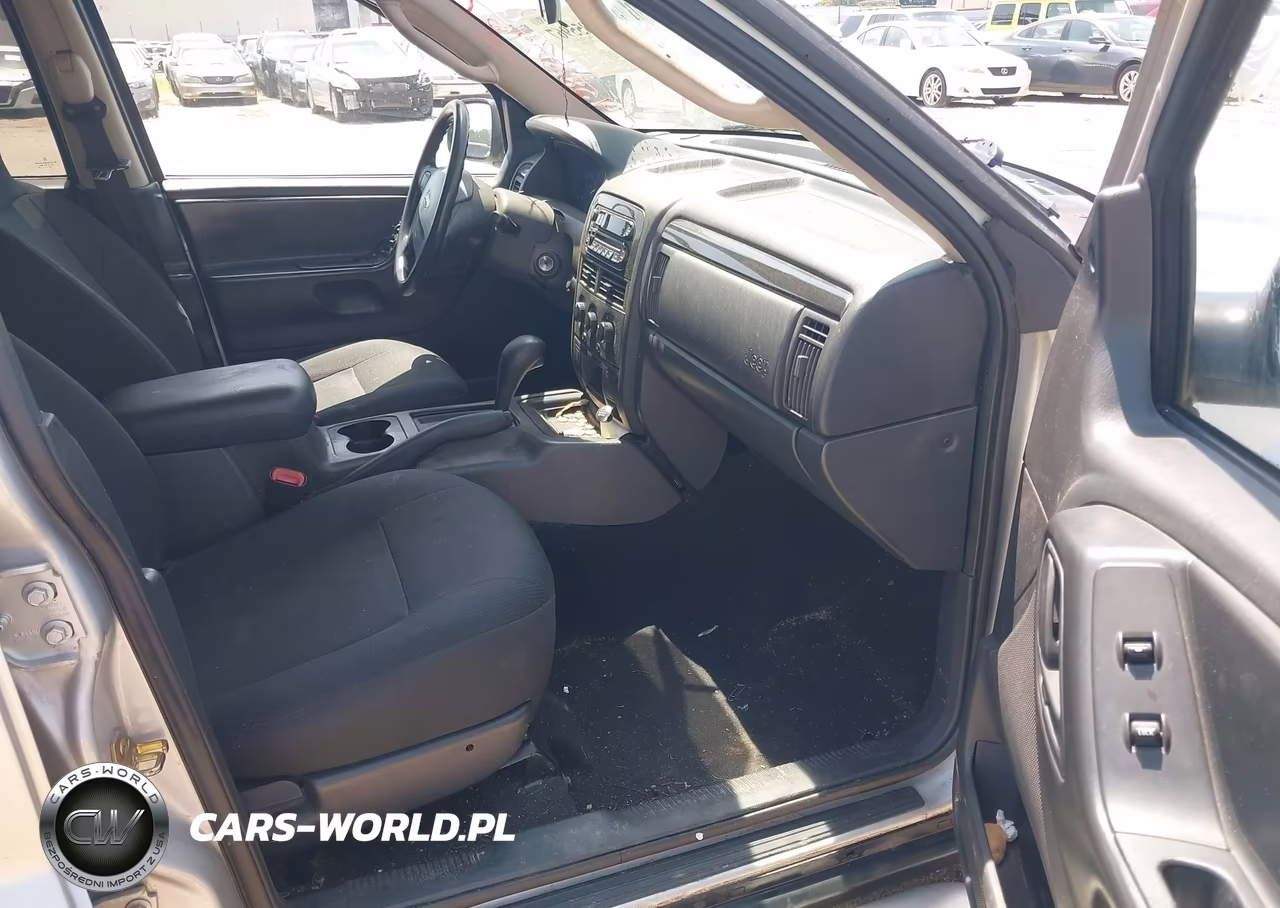 2004 Jeep Grand Cherokee Laredo VIN:1J4GX48S84C152596 - 5
