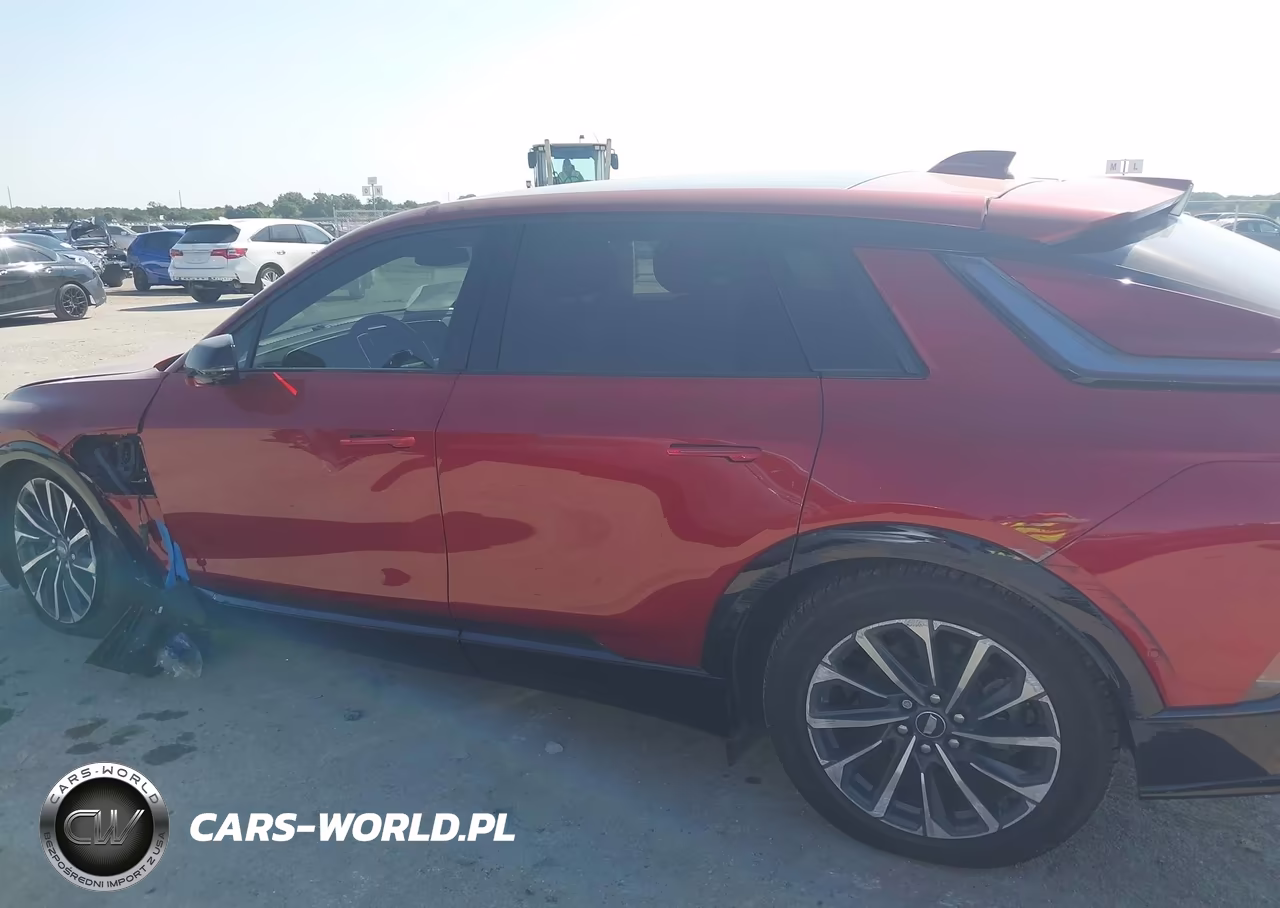 2026 Cadillac Lyriq Sport Awd VIN:1GYKPURK0TZ300972 - 14