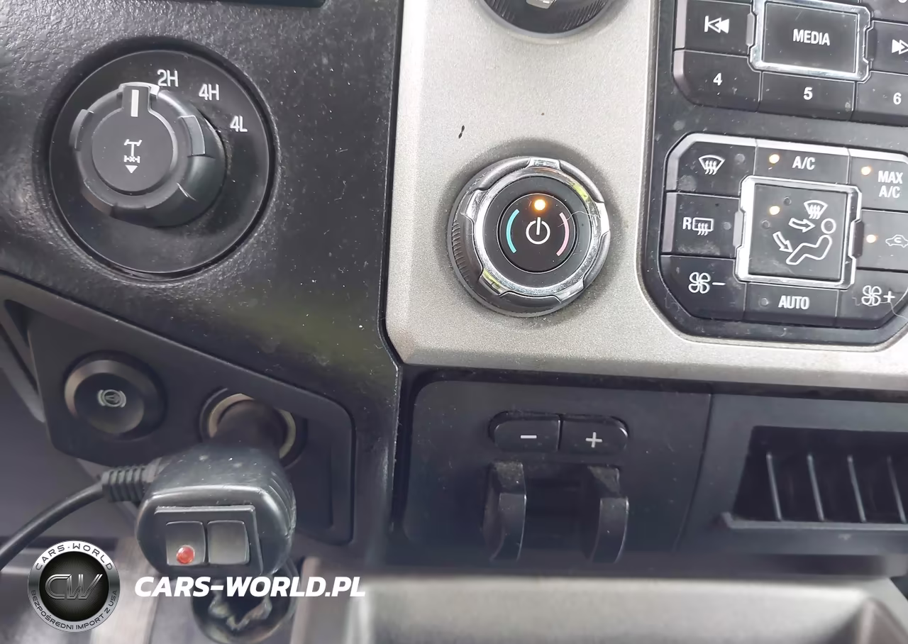 2015 Ford F-350 Lariat VIN:1FT8W3BT8FEA21832 - 19