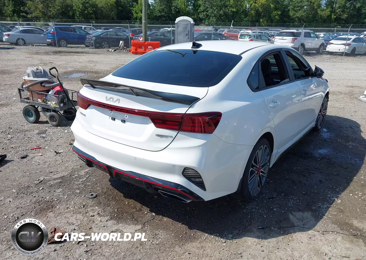 2023 Kia Forte Gt VIN:3KPF44AC5PE618768 - 4