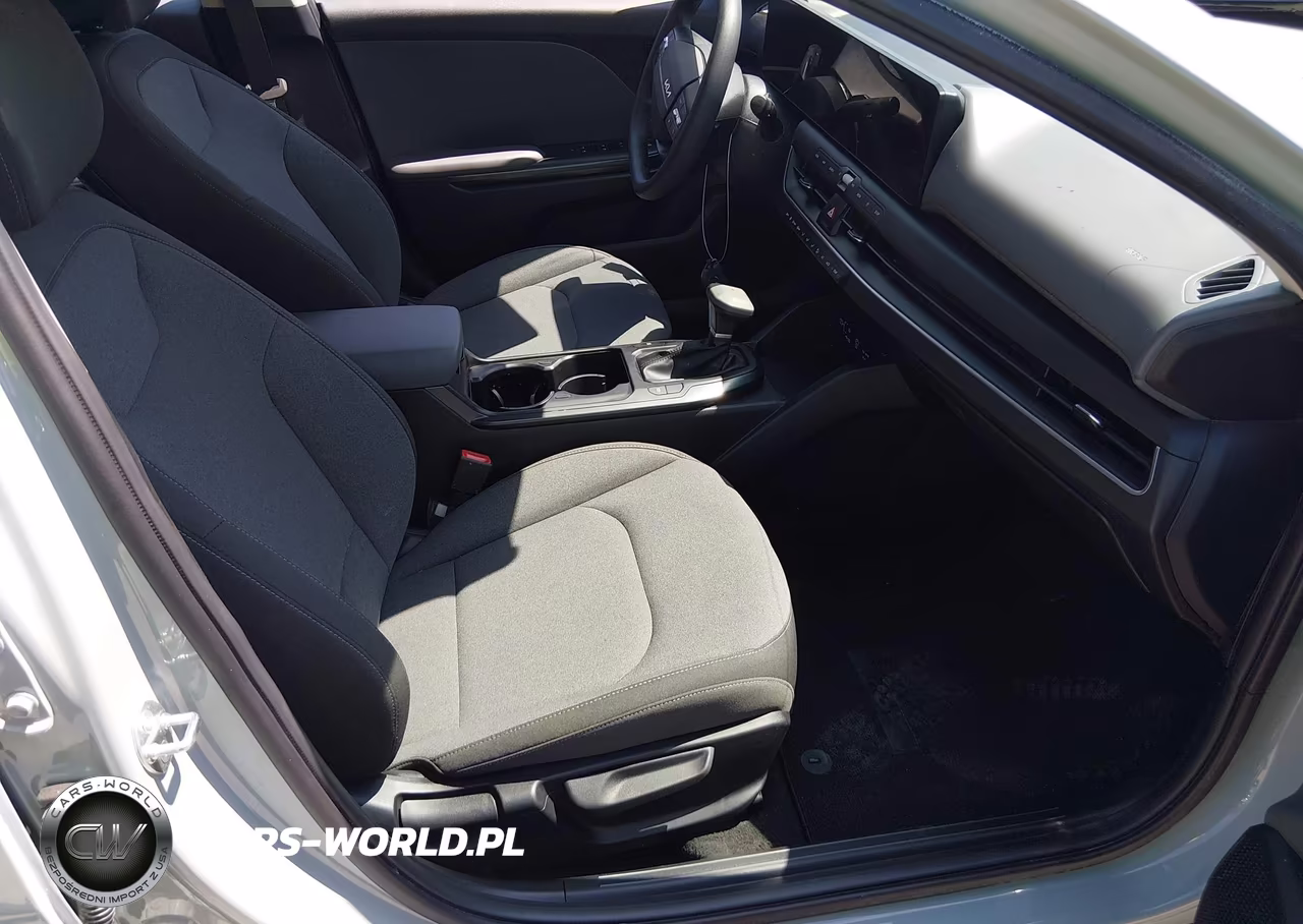 2025 Kia K4 Lxs VIN:3KPFT4DE4SE221688 - 5