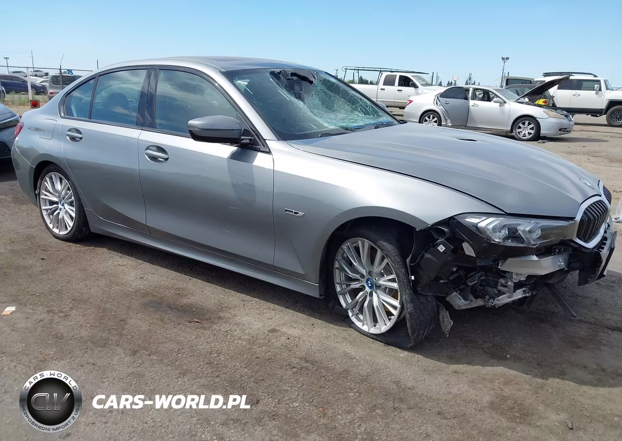 2023 BMW 330E