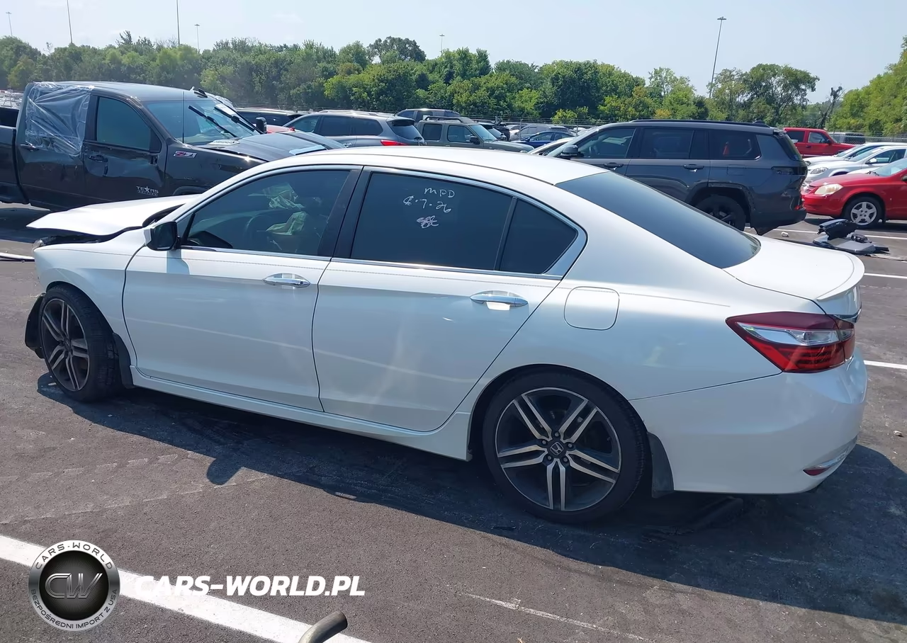 2016 Honda Accord Sport VIN:1HGCR2F50GA210122 - 15