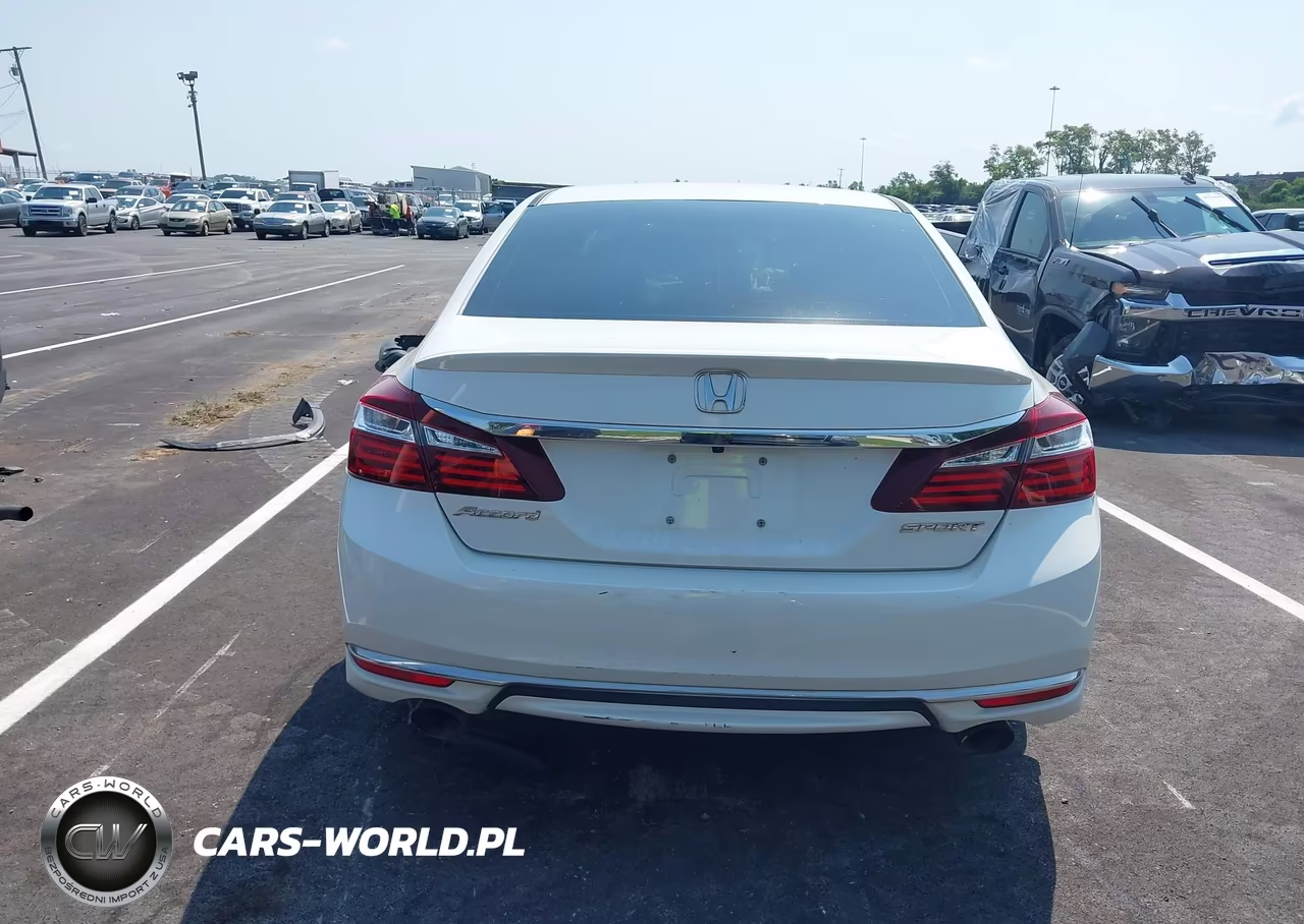2016 Honda Accord Sport VIN:1HGCR2F50GA210122 - 17
