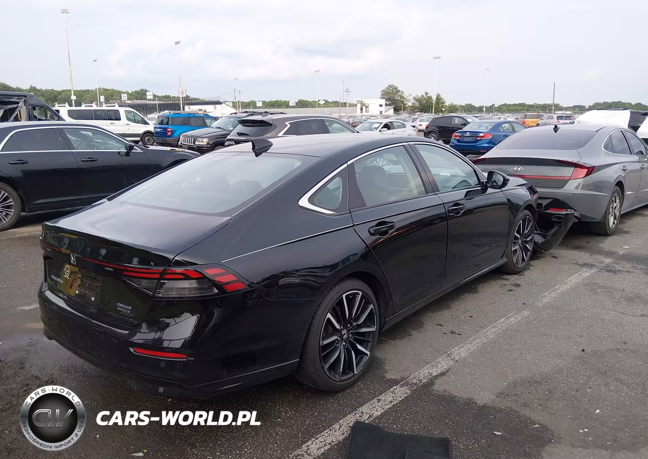 2024 Honda Accord Hybrid Touring VIN:1HGCY2F81RA094106 - 4