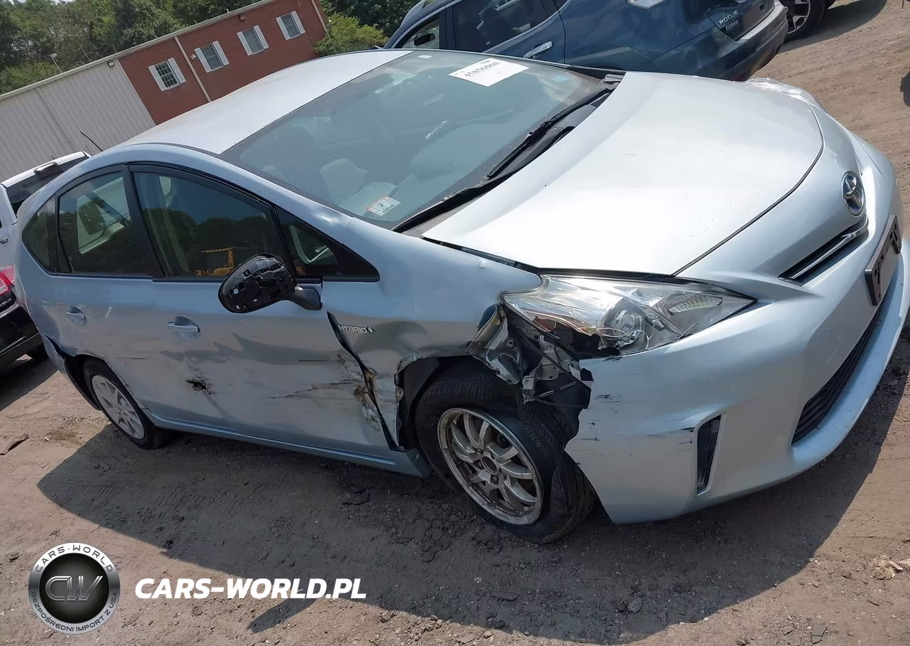 2014 Toyota Prius V Three – zdjęcie 1 z 16