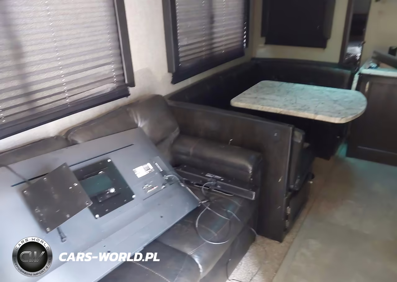 2019 Grand Design Recreational Imagine VIN:573TE3228K6614494 - 8