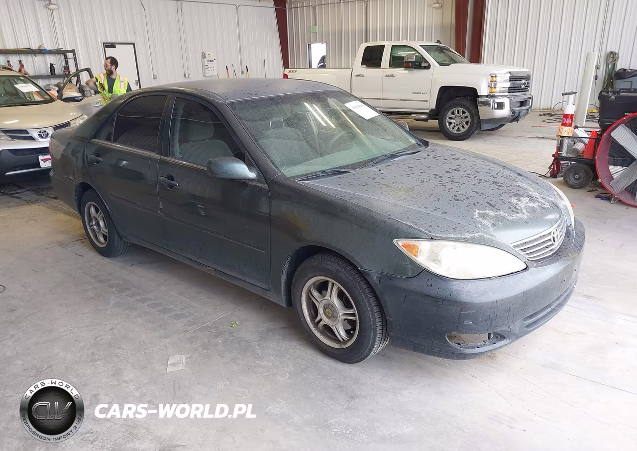 2005 Toyota Camry Le – zdjęcie 1 z 11