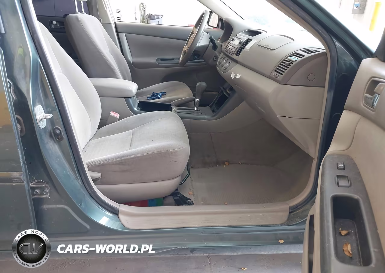 2005 Toyota Camry Le VIN:JTDBE32K853023185 - 5