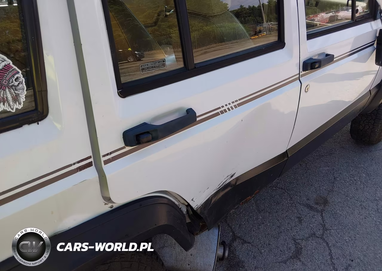 1992 Jeep Cherokee Sport VIN:1J4FJ88S2NL138733 - 12