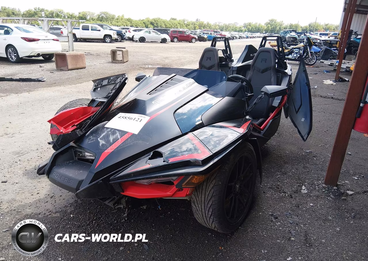 2020 Polaris Slingshot R VIN:57XAARGB5L8137512 - 2
