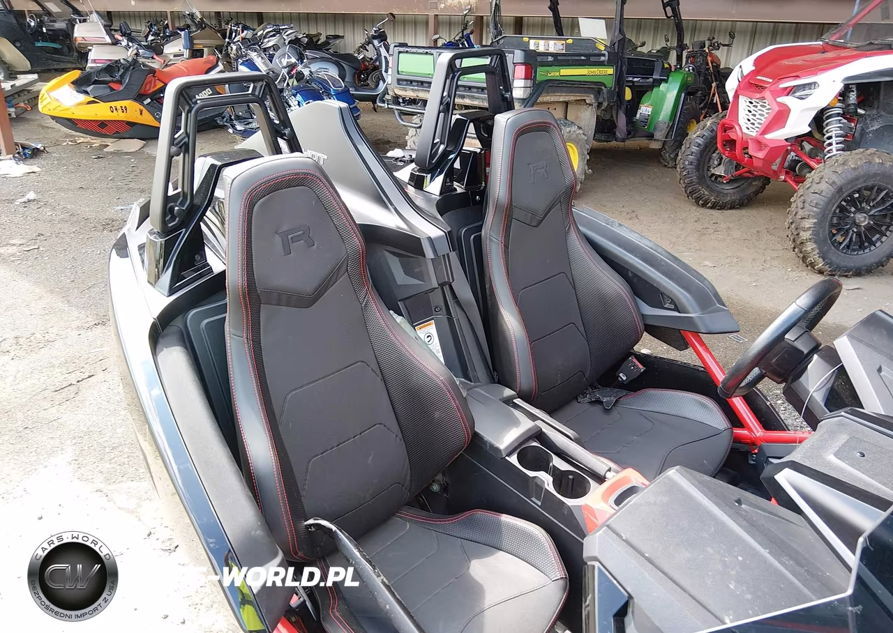 2020 Polaris Slingshot R VIN:57XAARGB5L8137512 - 8