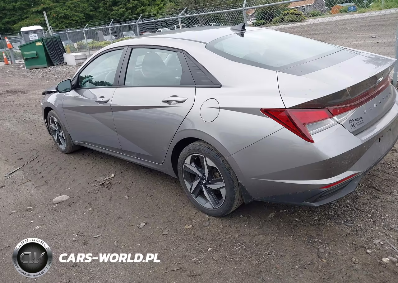 2023 Hyundai Elantra Sel VIN:KMHLS4AG6PU614804 - 3