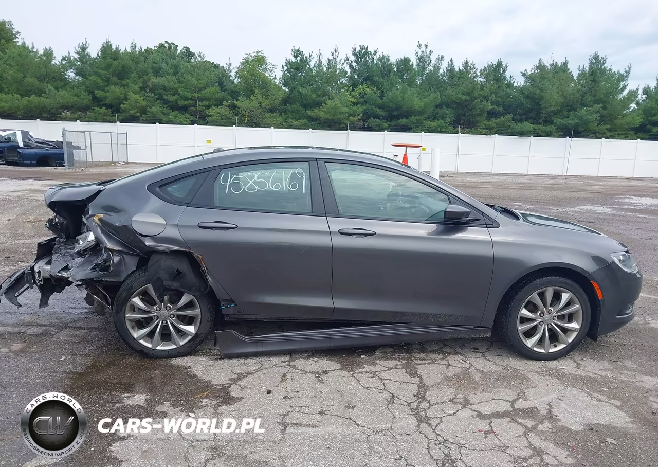 2015 Chrysler 200 S VIN:1C3CCCBB3FN500352 - 13
