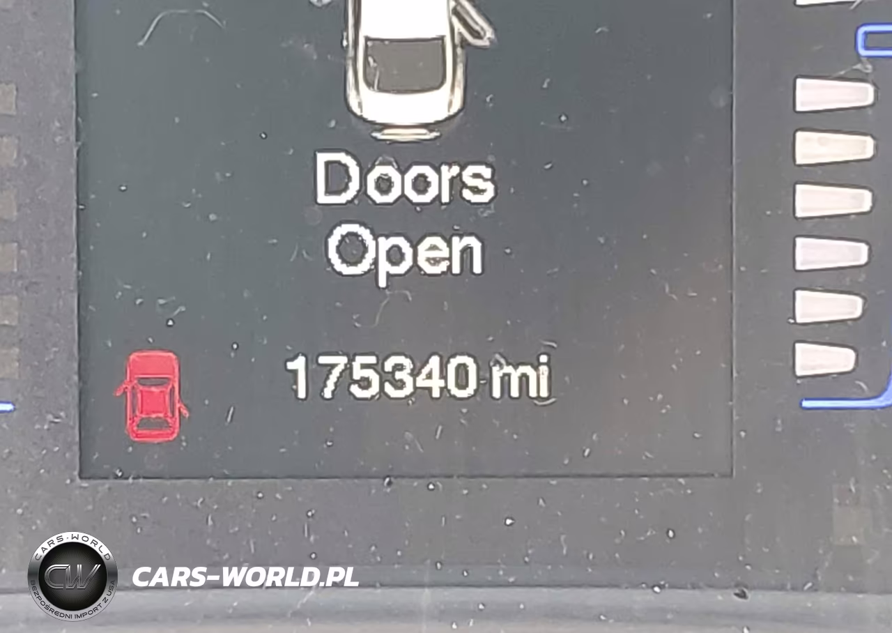 2015 Chrysler 200 S VIN:1C3CCCBB3FN500352 - 15