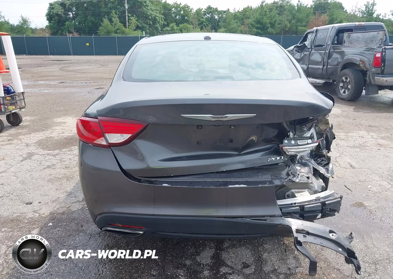 2015 Chrysler 200 S VIN:1C3CCCBB3FN500352 - 16