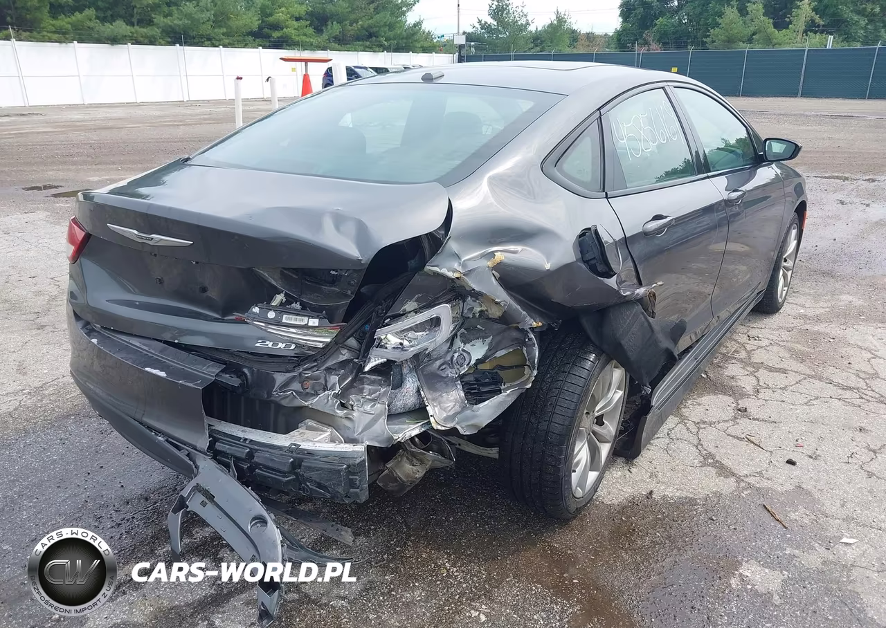2015 Chrysler 200 S VIN:1C3CCCBB3FN500352 - 6