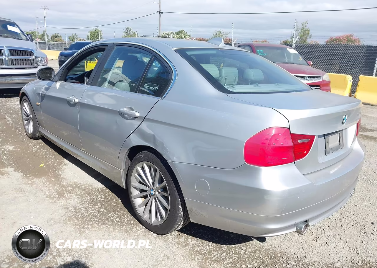 2010 BMW 335D VIN:WBAPN7C57AA266933 - 3