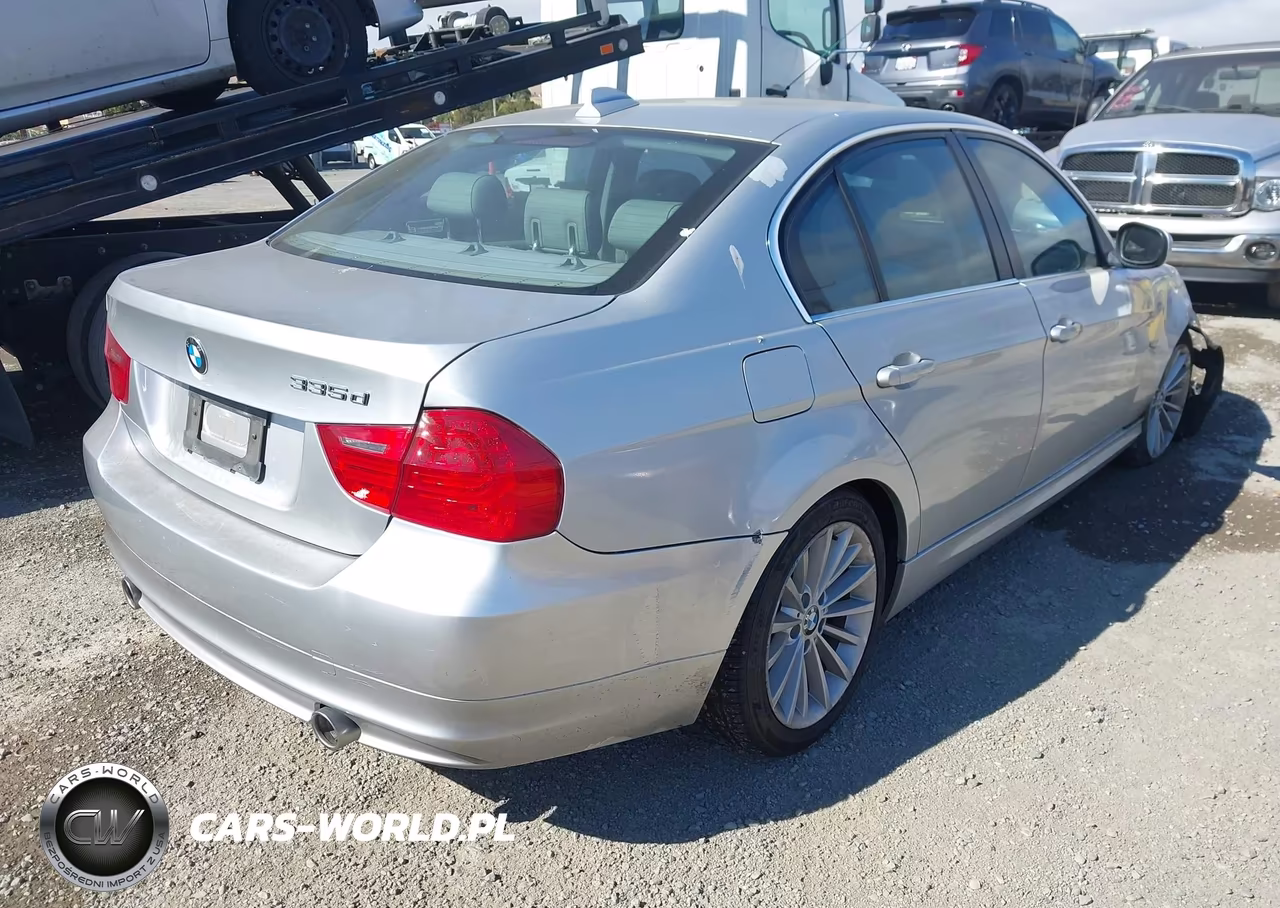 2010 BMW 335D VIN:WBAPN7C57AA266933 - 4