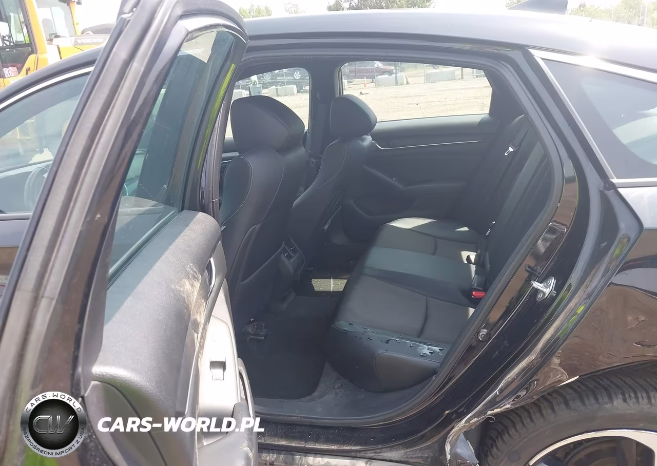 2018 Honda Accord Sport 2.0T VIN:1HGCV2E3XJA002333 - 8