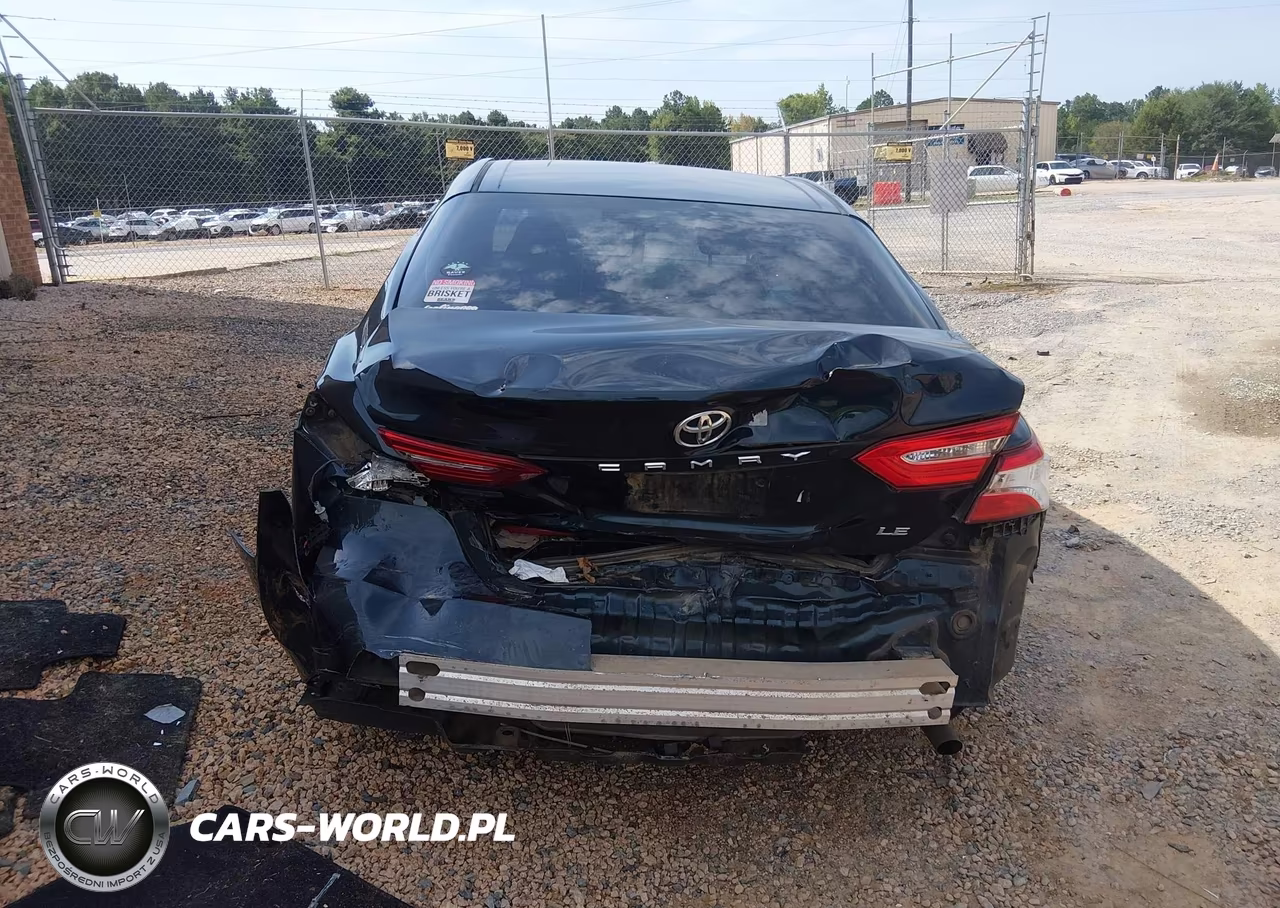 2018 Toyota Camry L-Le-Xle-Se-Xse VIN:4T1B11HK1JU604955 - 17