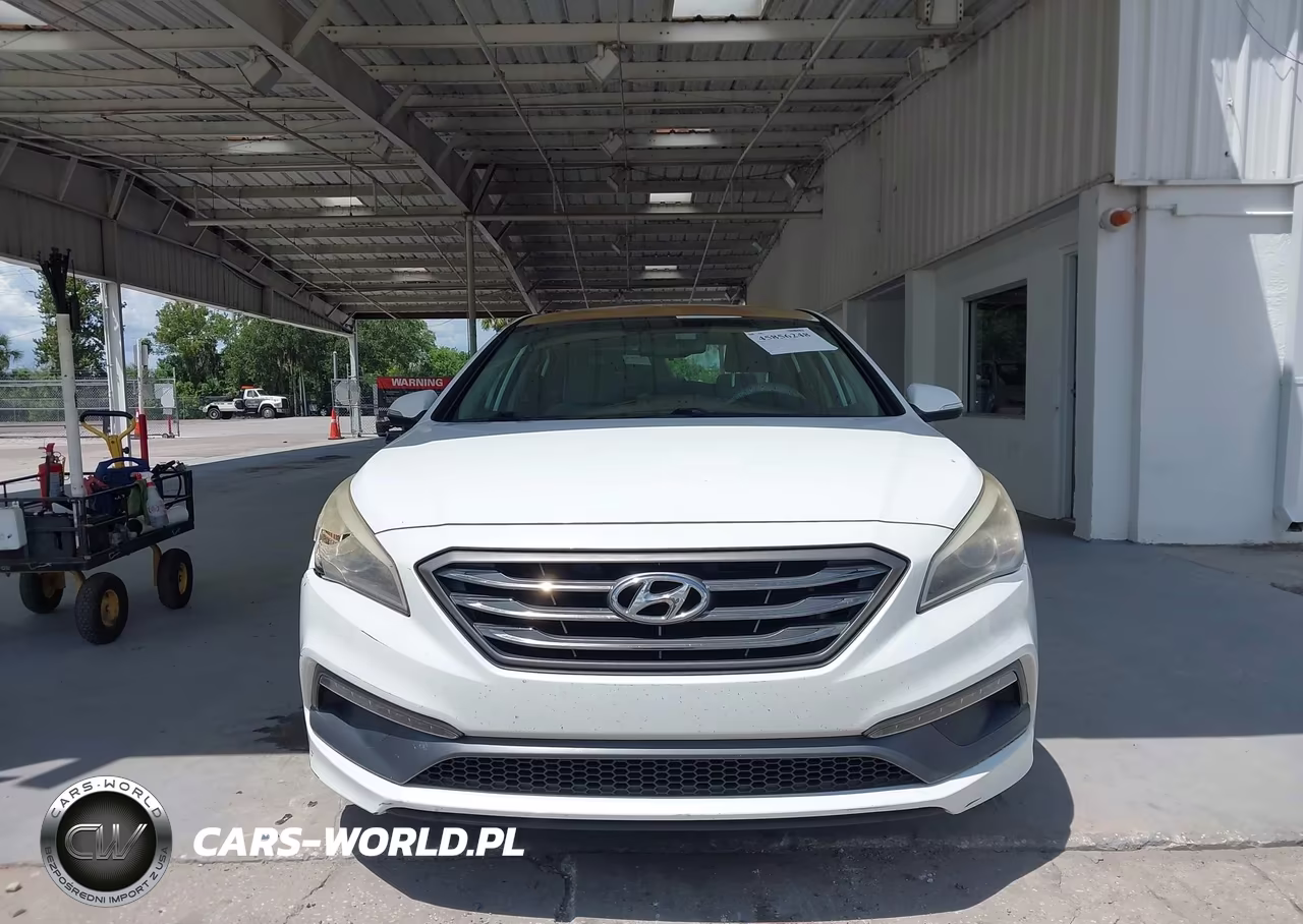 2016 Hyundai Sonata Sport VIN:5NPE34AF3GH268769 - 12