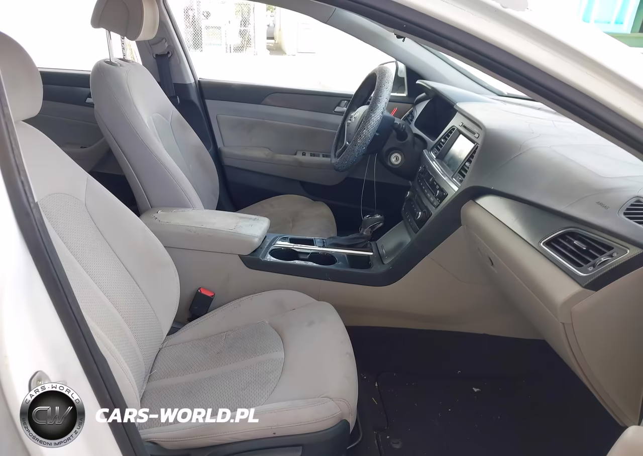 2016 Hyundai Sonata Sport VIN:5NPE34AF3GH268769 - 5