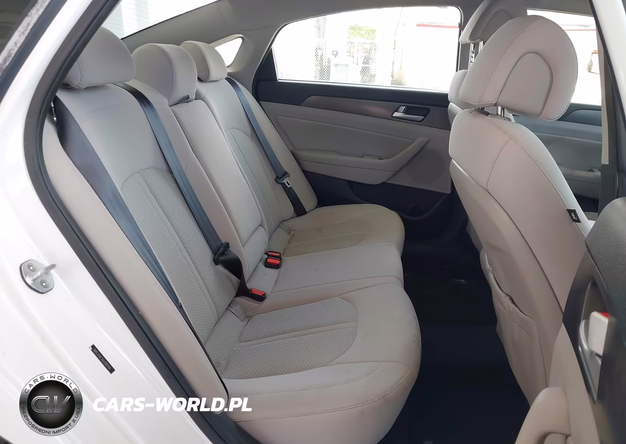 2016 Hyundai Sonata Sport VIN:5NPE34AF3GH268769 - 8