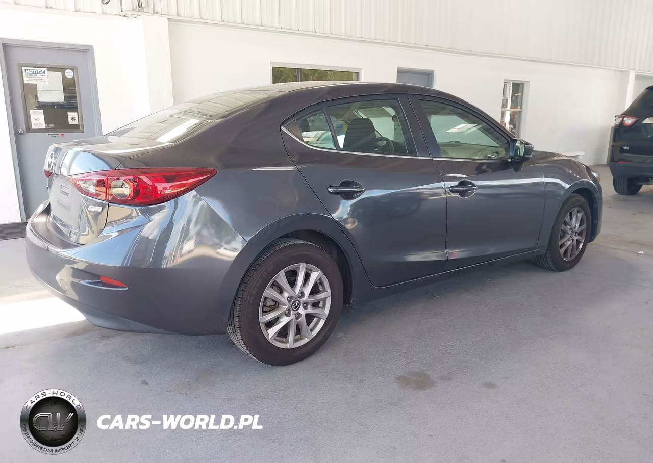 2018 Mazda Mazda3 Sport VIN:3MZBN1U75JM198531 - 4