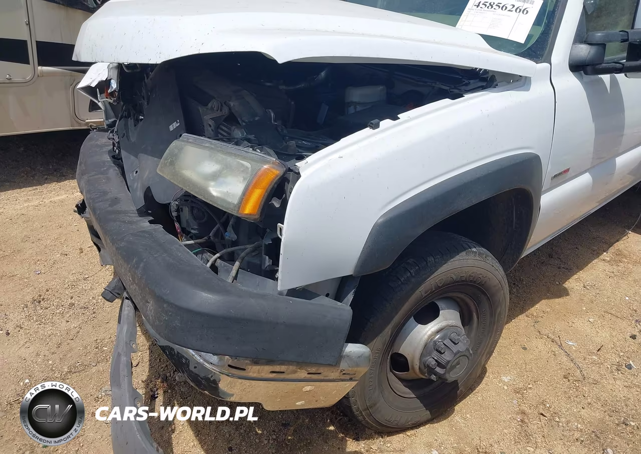 2005 Chevrolet Silverado 3500 Chassis VIN:1GBJK39255E103157 - 12