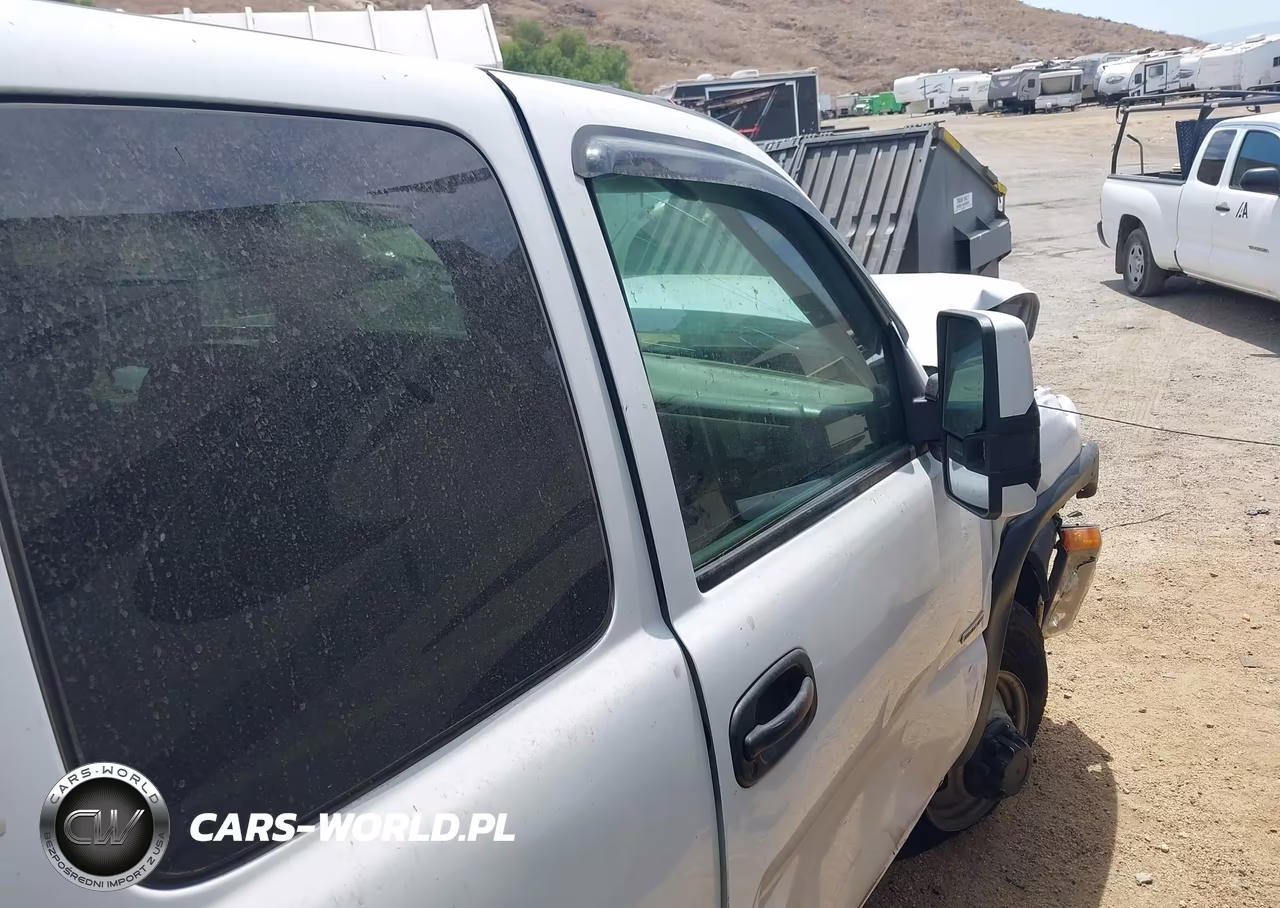 2005 Chevrolet Silverado 3500 Chassis VIN:1GBJK39255E103157 - 15