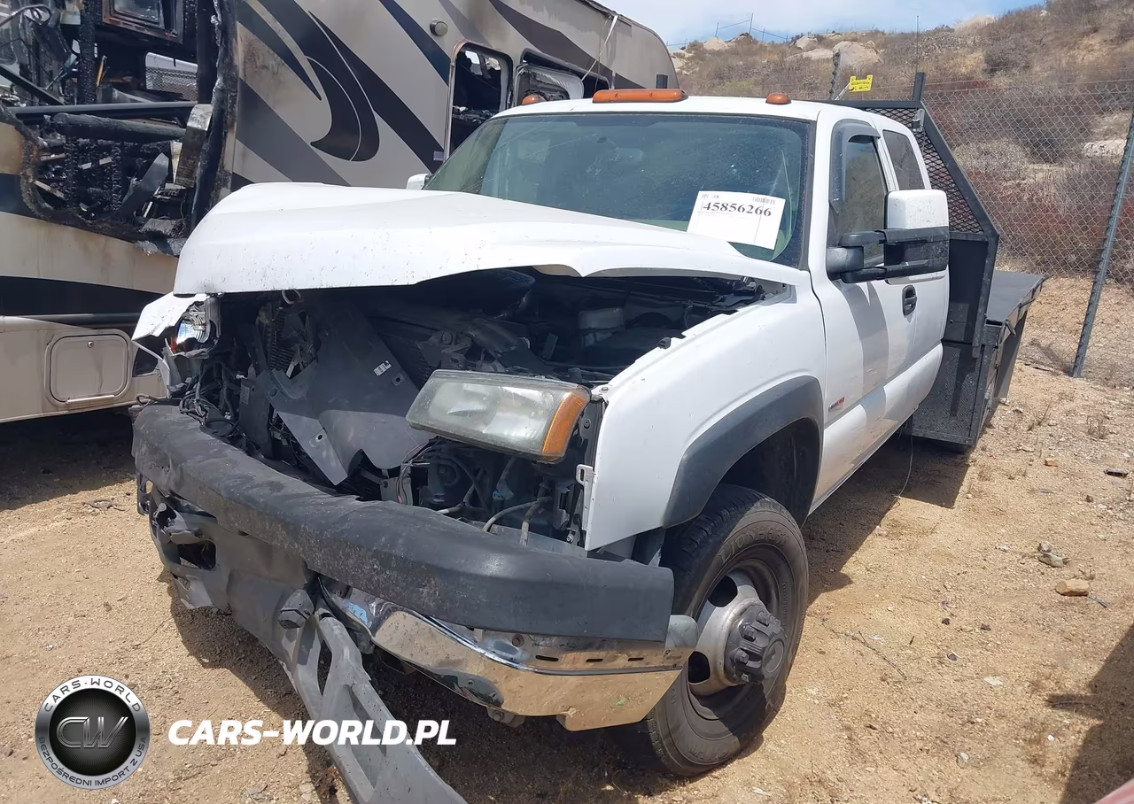2005 Chevrolet Silverado 3500 Chassis VIN:1GBJK39255E103157 - 2