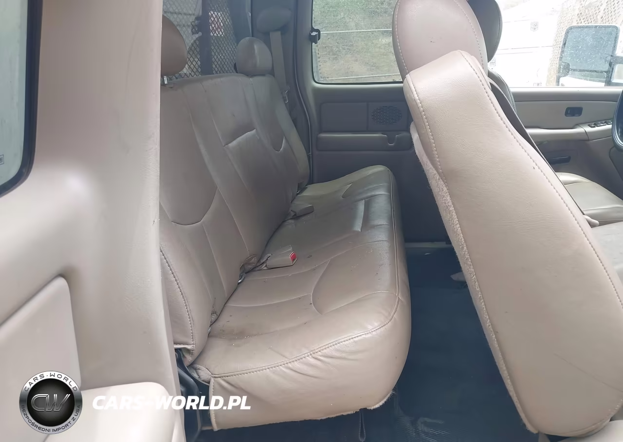 2005 Chevrolet Silverado 3500 Chassis VIN:1GBJK39255E103157 - 6
